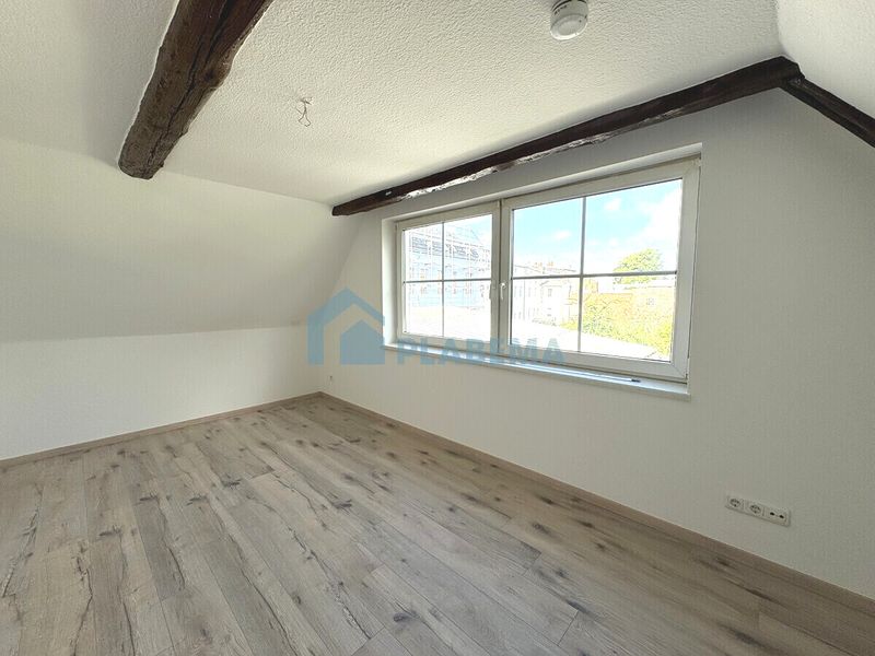 Stilvoll renovierte Wohnung mit neuer Küche & charmanten Fachwerkdetails